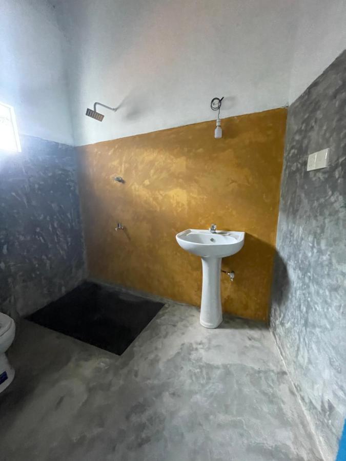 Bunk 15 Hiriketiya Albergue Dikwella Sur Exterior foto