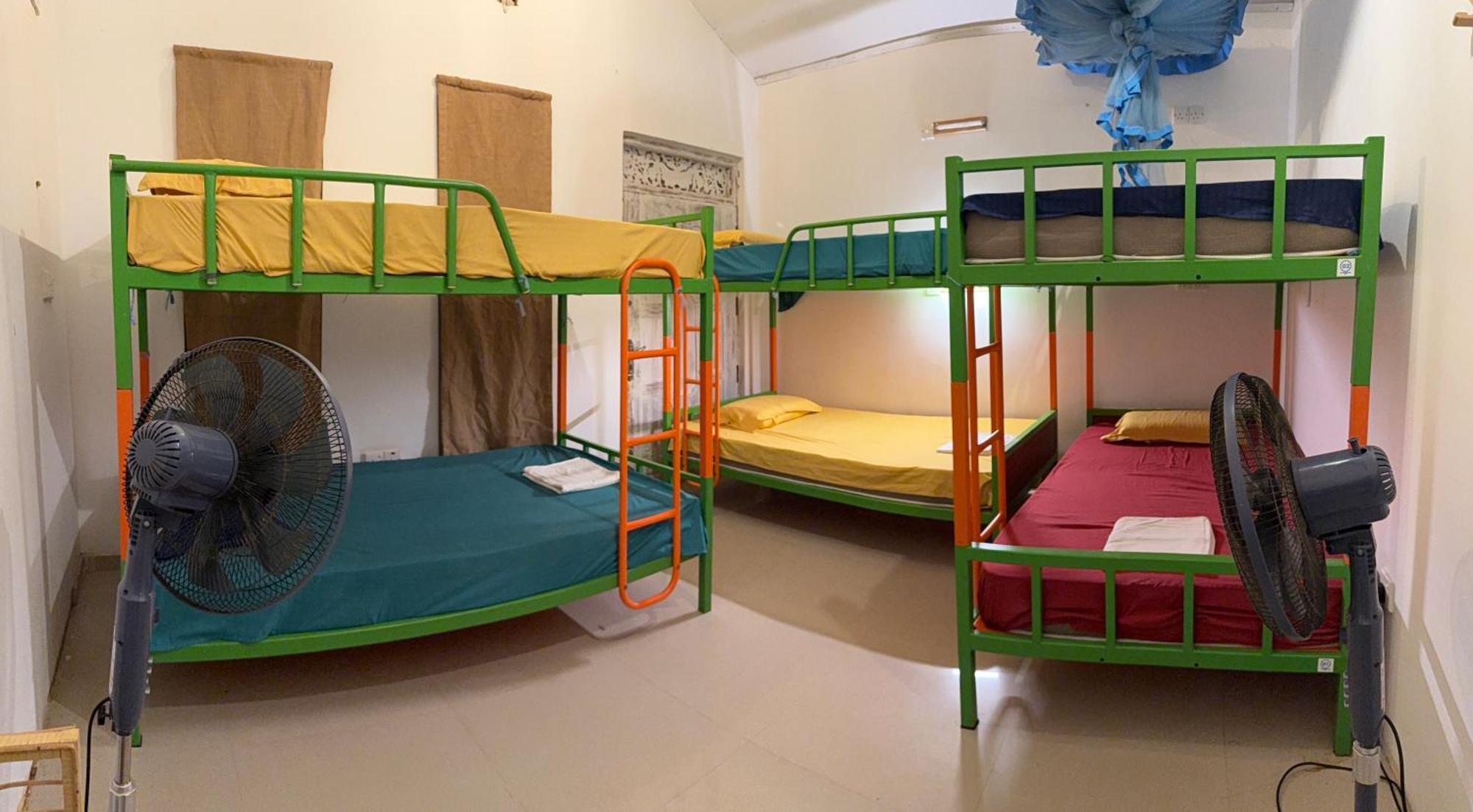 Bunk 15 Hiriketiya Albergue Dikwella Sur Exterior foto