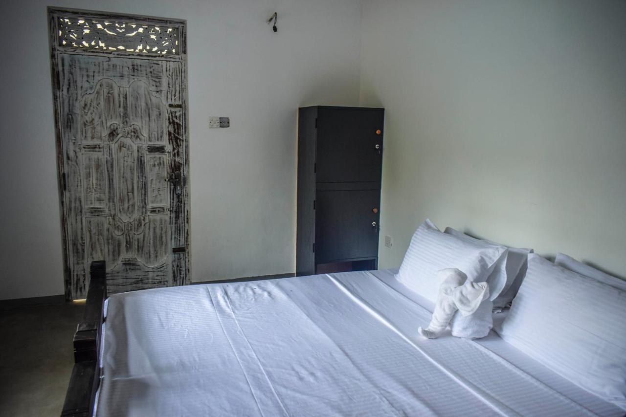 Bunk 15 Hiriketiya Albergue Dikwella Sur Exterior foto