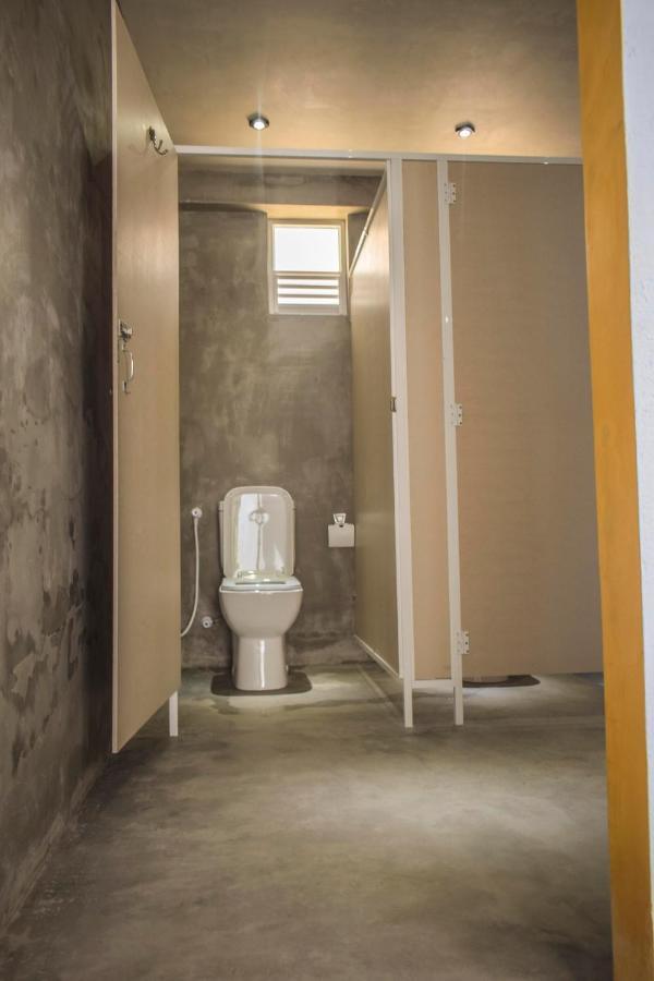 Bunk 15 Hiriketiya Albergue Dikwella Sur Exterior foto