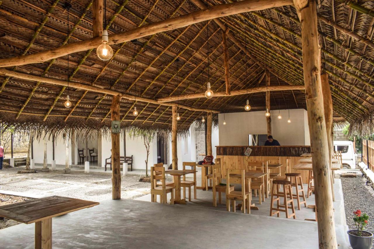 Bunk 15 Hiriketiya Albergue Dikwella Sur Exterior foto